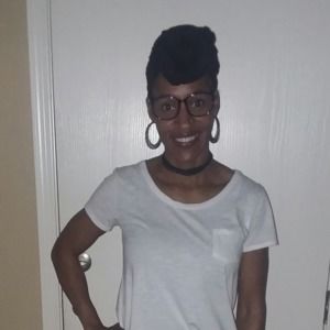 Meet your Posher, Romona